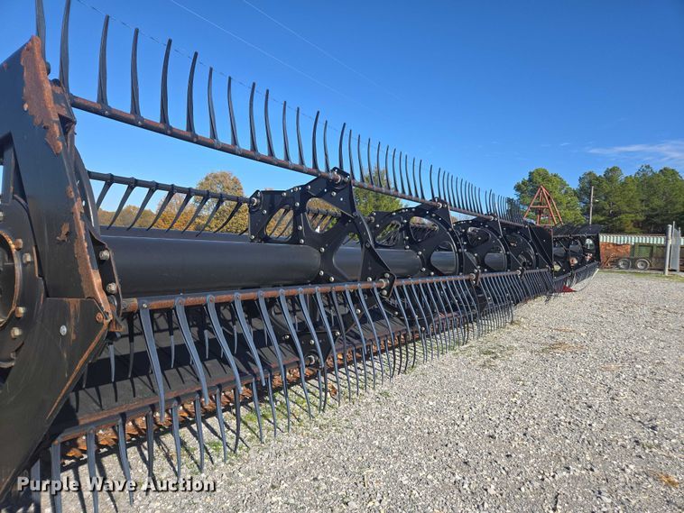 image for item EV4419 2005 Case IH 2062 36M13 2BE flex draper head