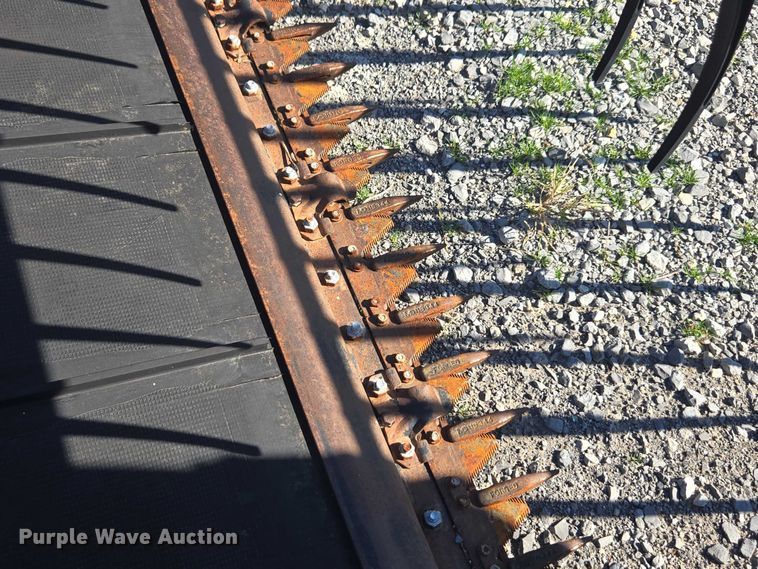 image for item EV4419 2005 Case IH 2062 36M13 2BE flex draper head