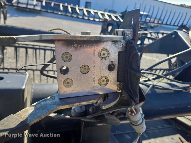 image for item EV4419 2005 Case IH 2062 36M13 2BE flex draper head