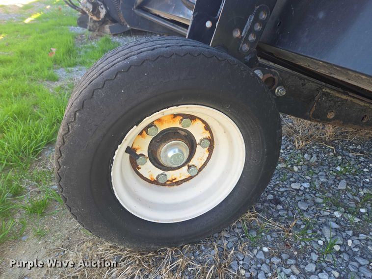 image for item EV4419 2005 Case IH 2062 36M13 2BE flex draper head