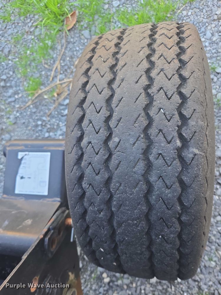 image for item EV4419 2005 Case IH 2062 36M13 2BE flex draper head