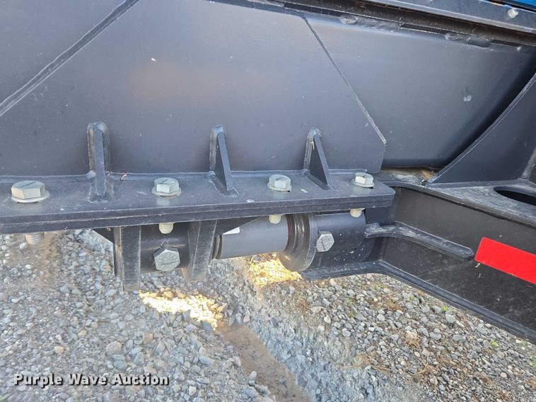 image for item EV4420 2018 Kinze 1105 grain cart