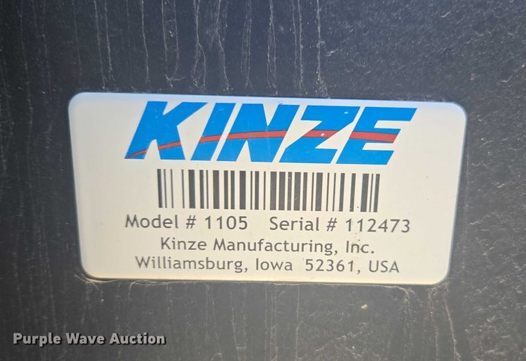 image for item EV4420 2018 Kinze 1105 grain cart