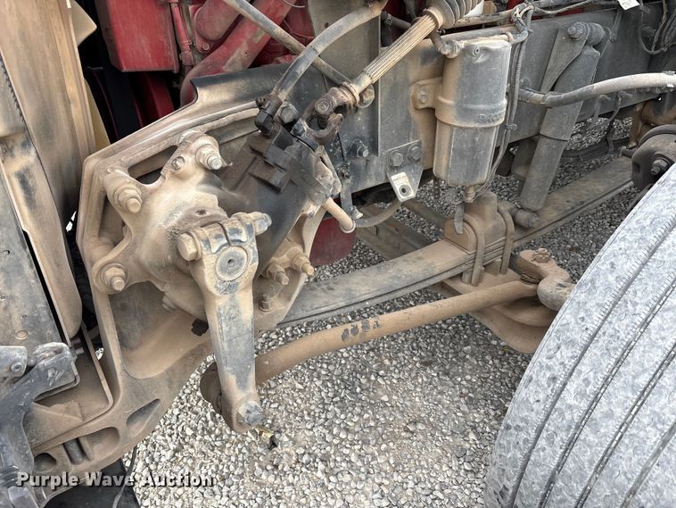 image for item EV4421 2019 Peterbilt 579 semi truck