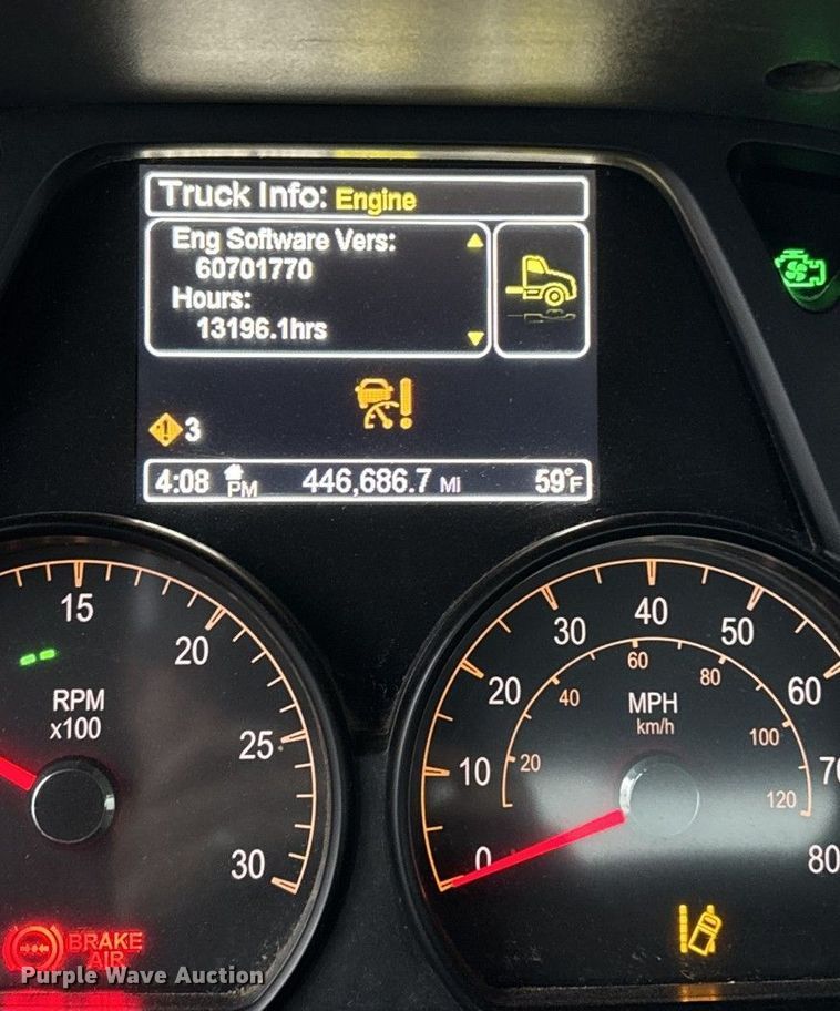 image for item EV4421 2019 Peterbilt 579 semi truck