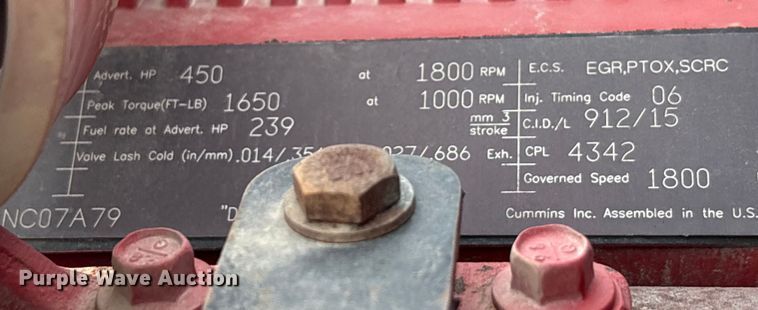 image for item EV4421 2019 Peterbilt 579 semi truck