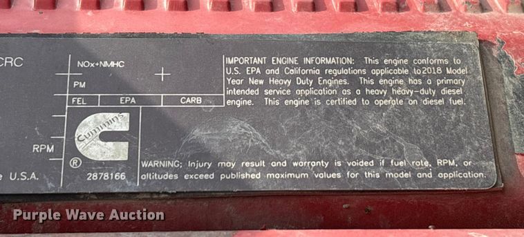 image for item EV4421 2019 Peterbilt 579 semi truck