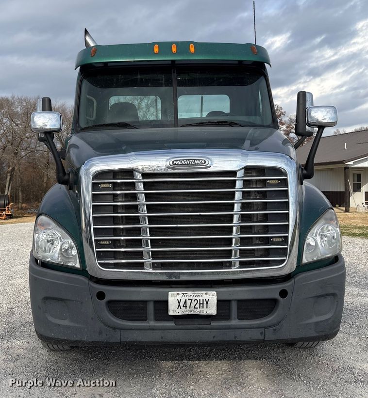 CAMIóN 2013 FREIGHTLINER