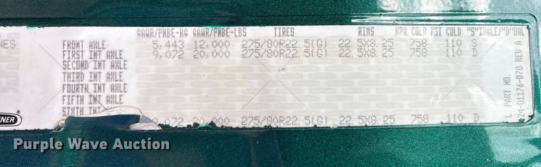 image for item EV4422 2013 Freightliner Cascadia semi truck