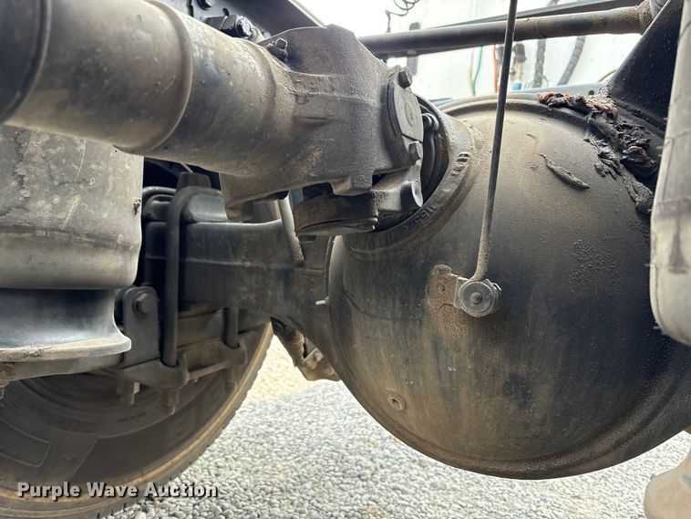 image for item EV4423 2015 Freightliner Coronado semi truck