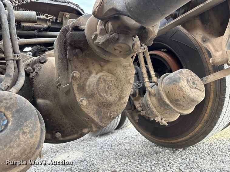 image for item EV4423 2015 Freightliner Coronado semi truck