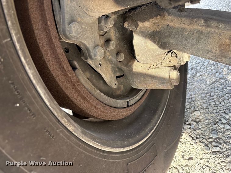 image for item EV4423 2015 Freightliner Coronado semi truck