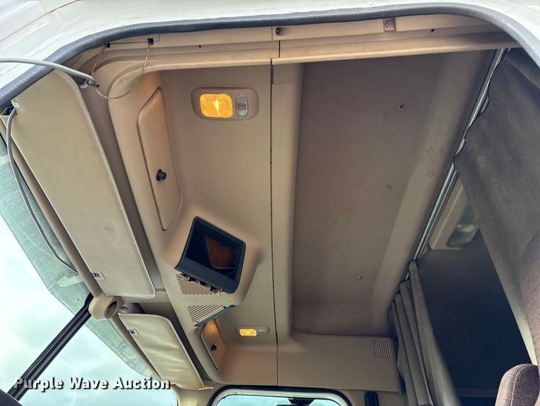 image for item EV4423 2015 Freightliner Coronado semi truck