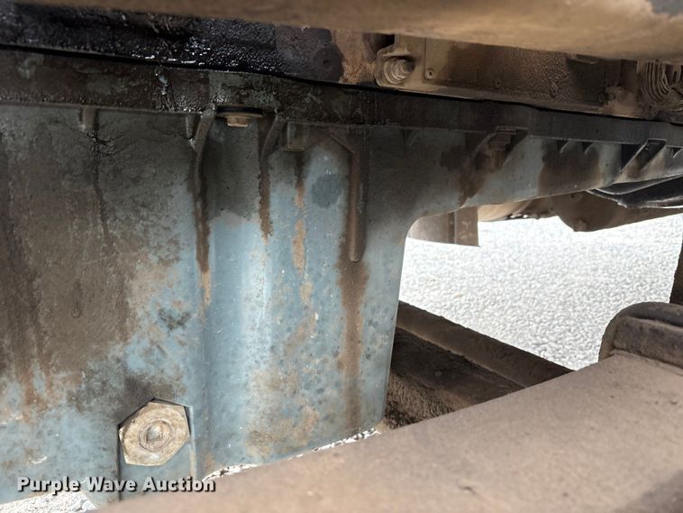 image for item EV4424 2007 Freightliner Columbia semi truck