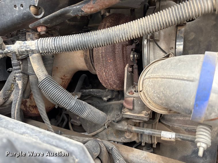 image for item EV4424 2007 Freightliner Columbia semi truck