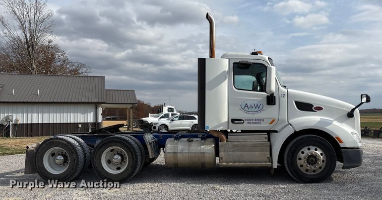 CAMIóN 2017 PETERBILT