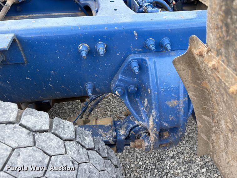 image for item EV4425 2017 Peterbilt 579 semi truck