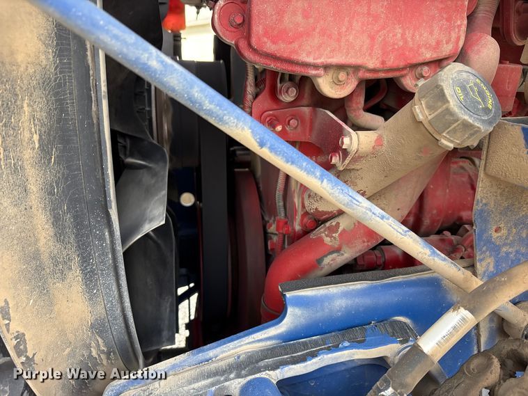 image for item EV4425 2017 Peterbilt 579 semi truck