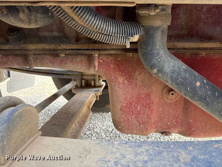 image for item EV4425 2017 Peterbilt 579 semi truck