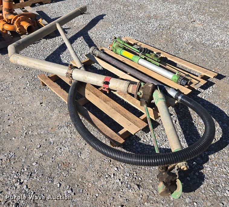 image for item EV4501 Toolbox and supplies