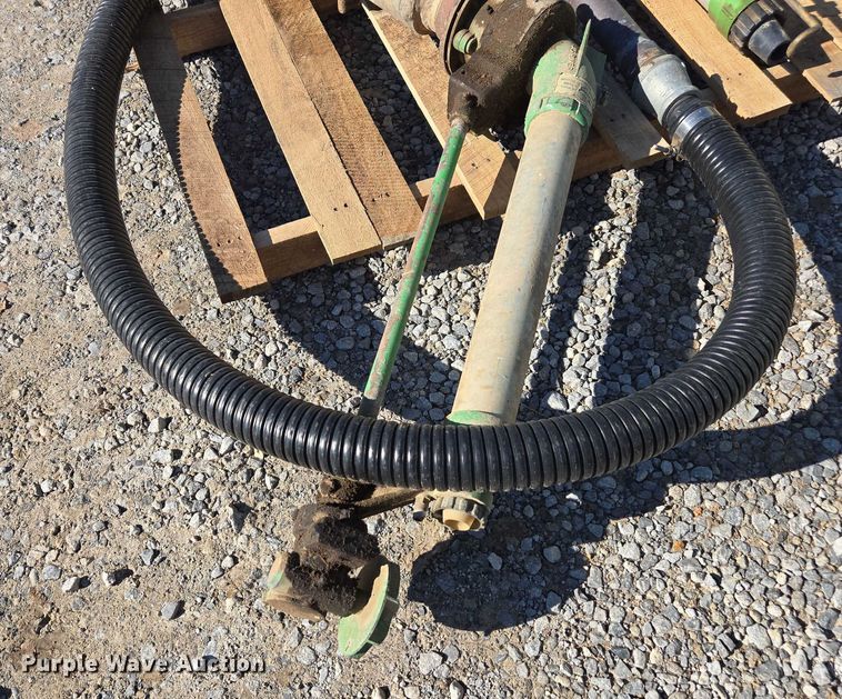 image for item EV4501 Toolbox and supplies