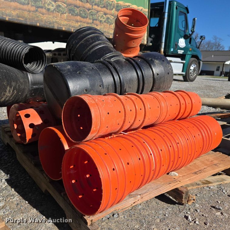 image for item EV4501 Toolbox and supplies