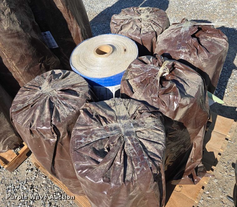 image for item EV4501 Toolbox and supplies