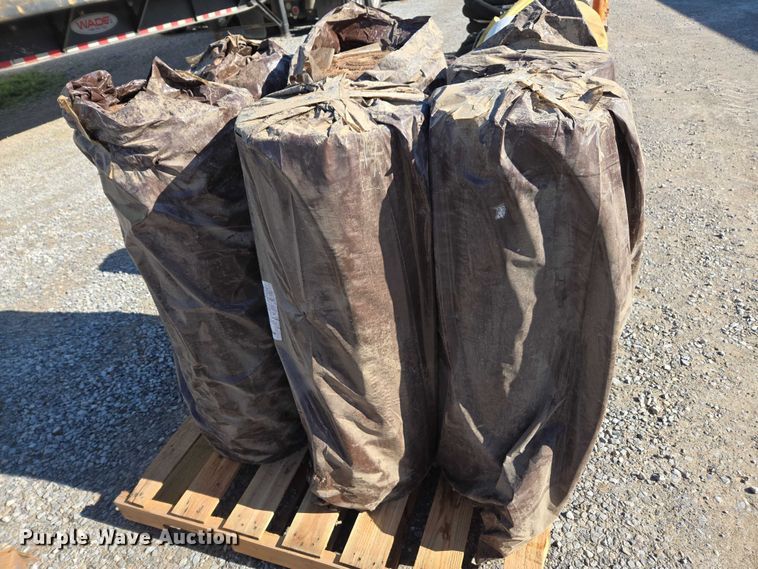 image for item EV4501 Toolbox and supplies