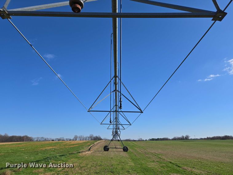 image for item EV4503 Valley 7000 center pivot