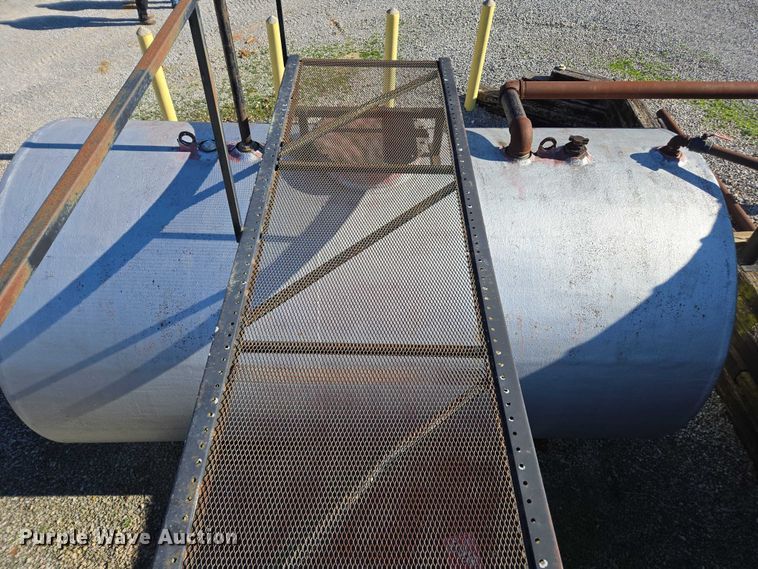 image for item EV4505 (3) fuel tanks and pumps