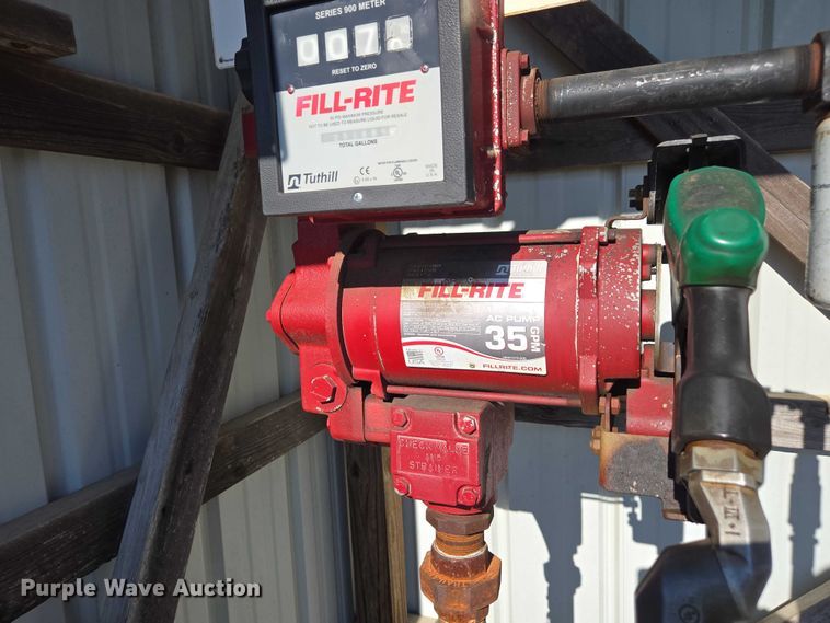 image for item EV4505 (3) fuel tanks and pumps