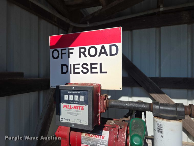 image for item EV4505 (3) fuel tanks and pumps