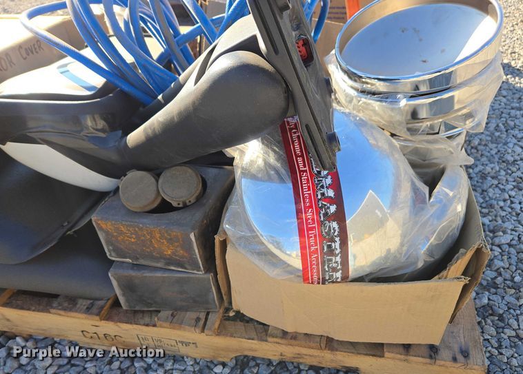 image for item EV4510 Truck parts