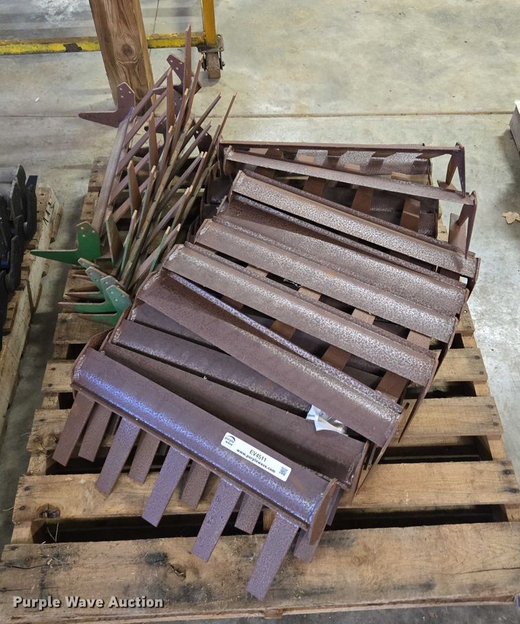 image for item EV4511 Sod harvester parts