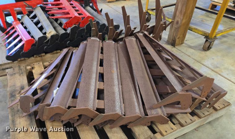 image for item EV4511 Sod harvester parts