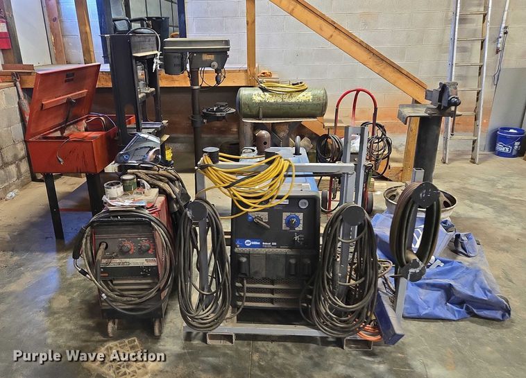 image for item EV4513 Welders and shop equipment