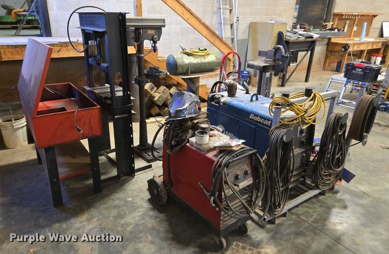 image for item EV4513 Welders and shop equipment
