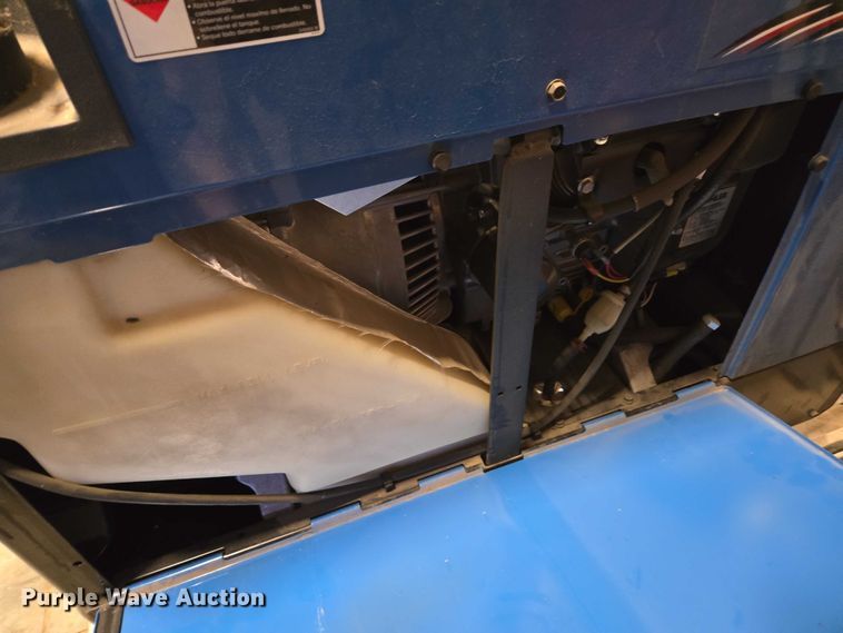 image for item EV4513 Welders and shop equipment