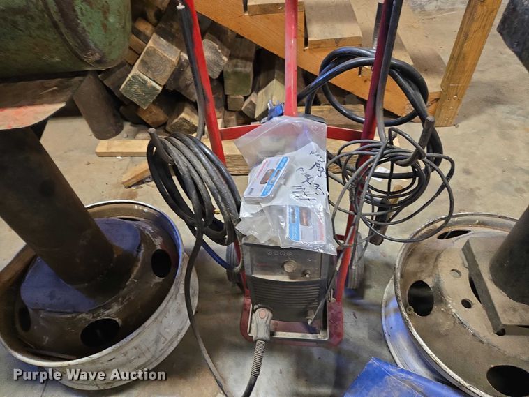 image for item EV4513 Welders and shop equipment