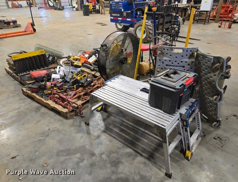 image for item EV4514 Shop equipment