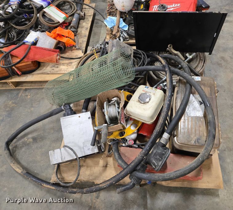 image for item EV4514 Shop equipment