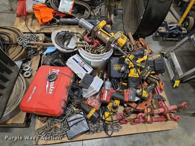 image for item EV4514 Shop equipment