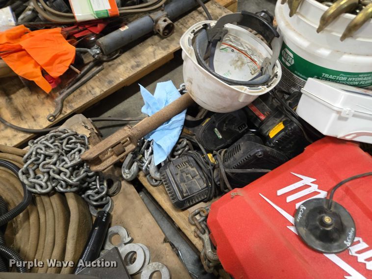 image for item EV4514 Shop equipment