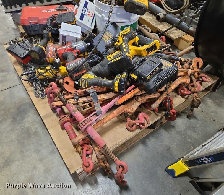 image for item EV4514 Shop equipment