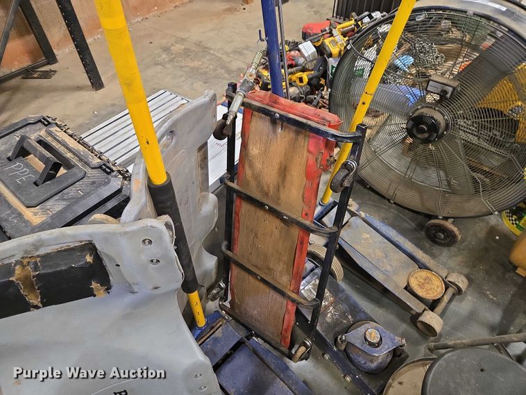 image for item EV4514 Shop equipment