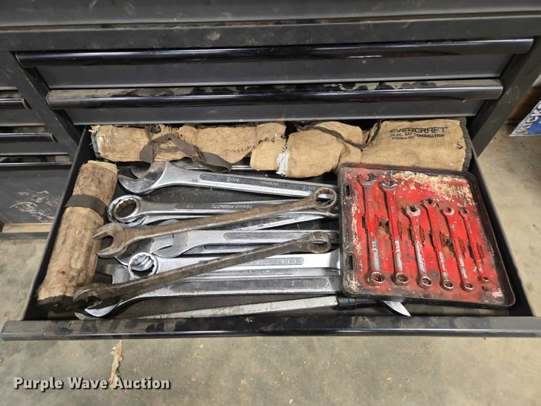 image for item EV4516 Shop tools and bolts