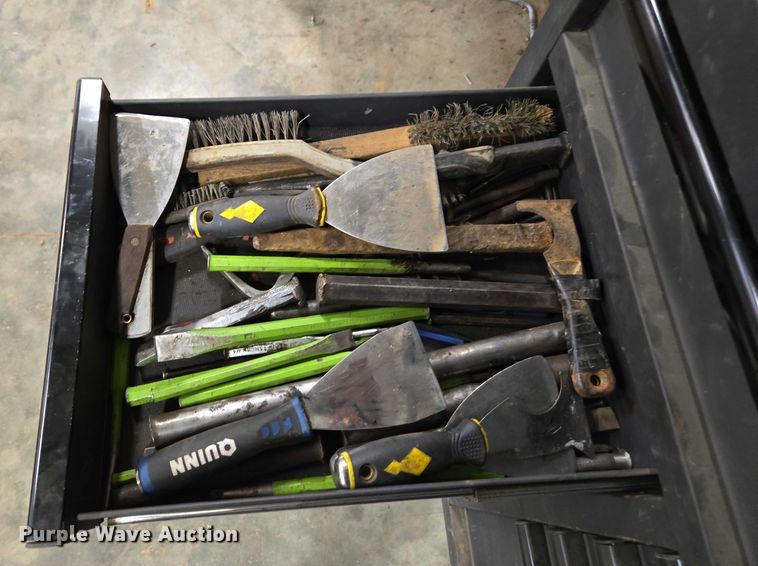 image for item EV4516 Shop tools and bolts