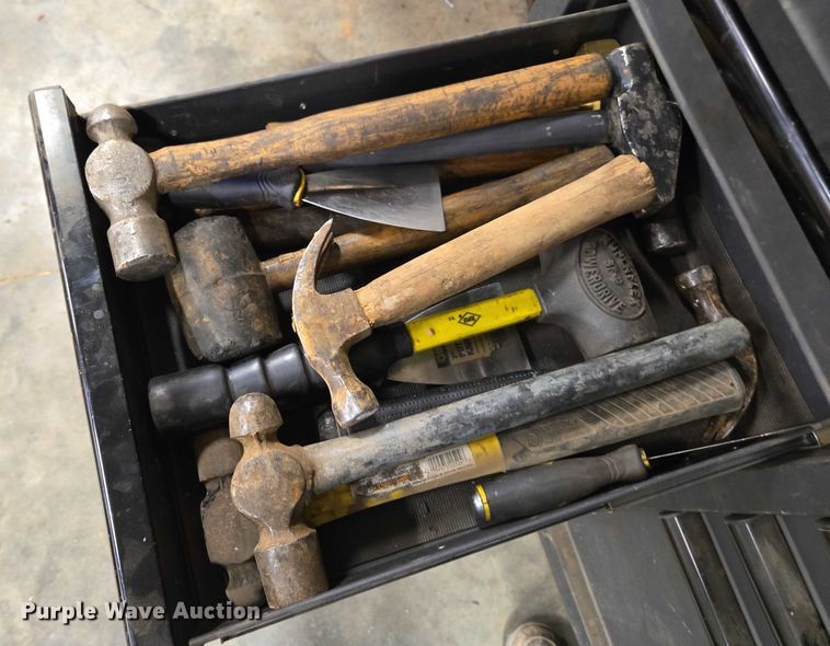 image for item EV4516 Shop tools and bolts