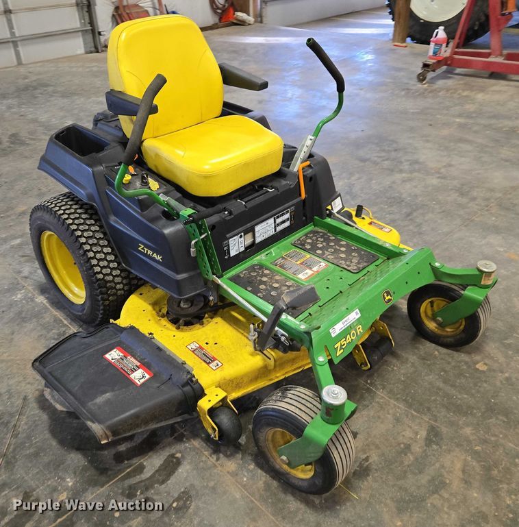 image for item EV4517 John Deere Z540R ZTR lawn mower
