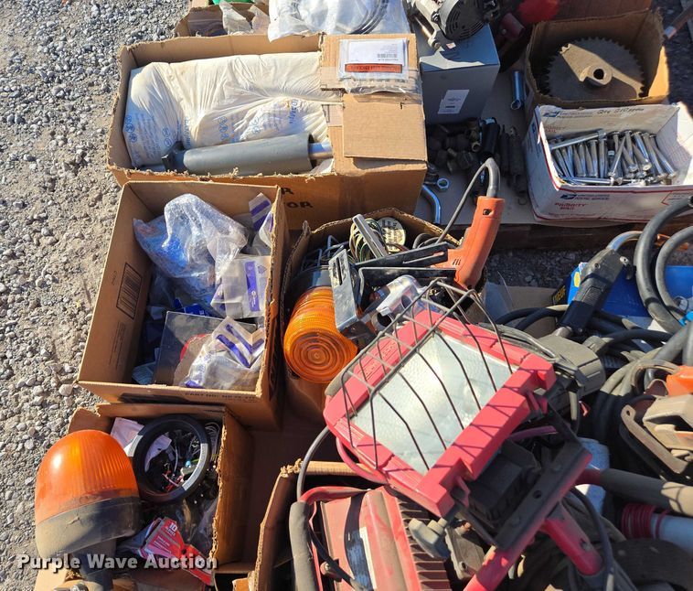 image for item EV4519 Shop tools and parts